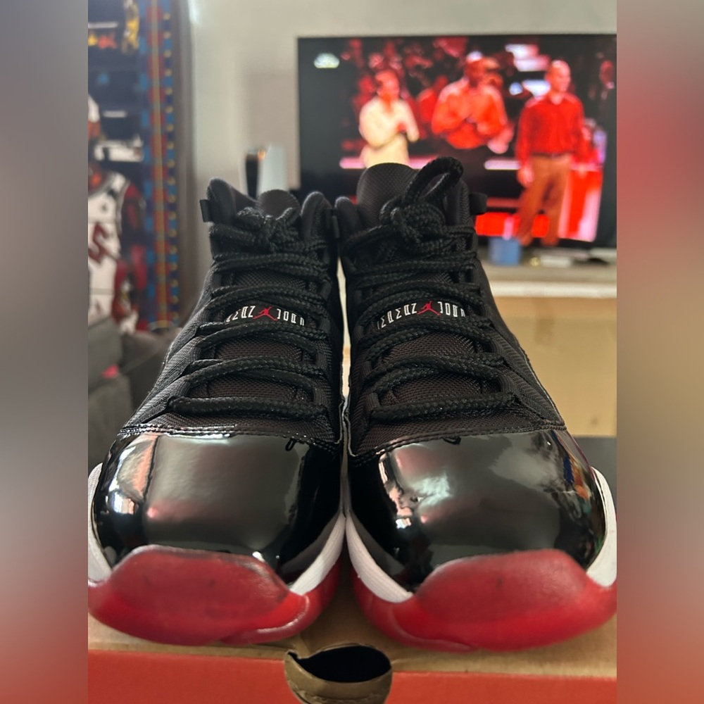Jordan bred 11’s size 6y